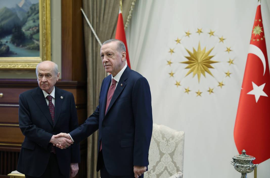İsrail'e 24 saat vermişti! Bahçeli ile Erdoğan'ın Saray'da baş başa görüşmesinin perde arkası 3